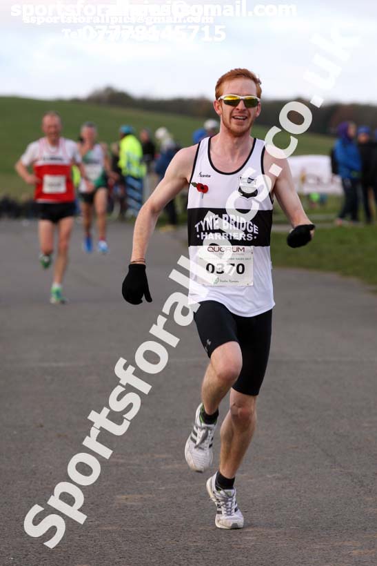 Senior mens and womens Heaton Harriers Memorial 10k Road Race, Newcastle. Photo:  David T. Hewitson/Sports for All Pics
